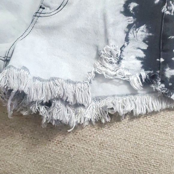 Letter To Juilet Los Angeles High waisted Jeans Shorts Gray nwt - Picture 4 of 8